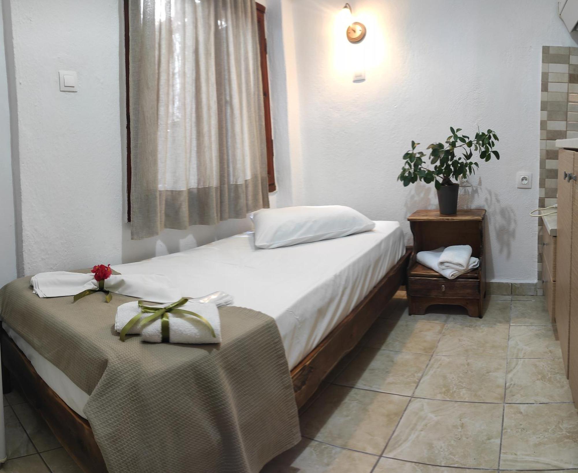 Prosforio Ouranoupoli Quarto foto
